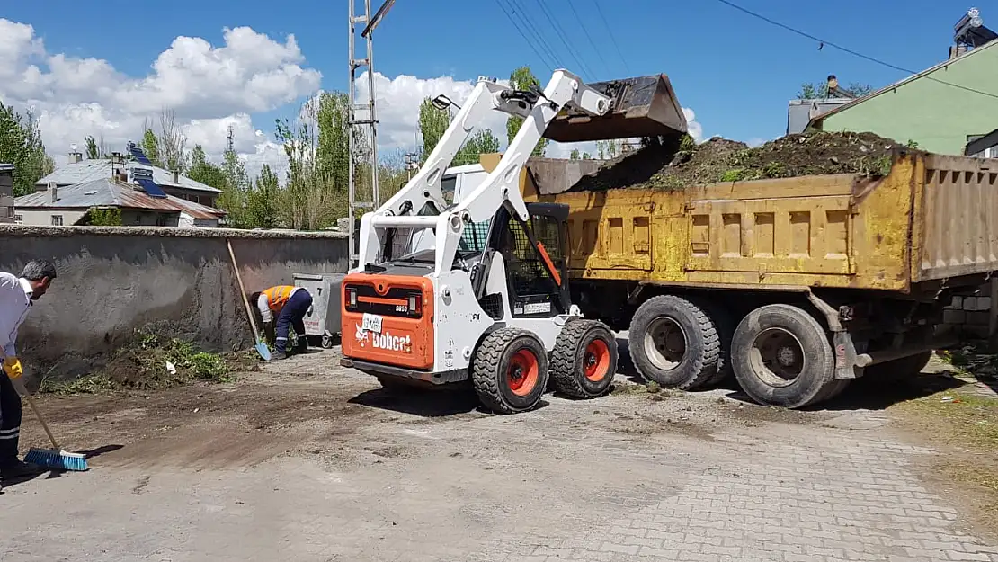 Ağrı Belediyesi çalışmalara hız verdi