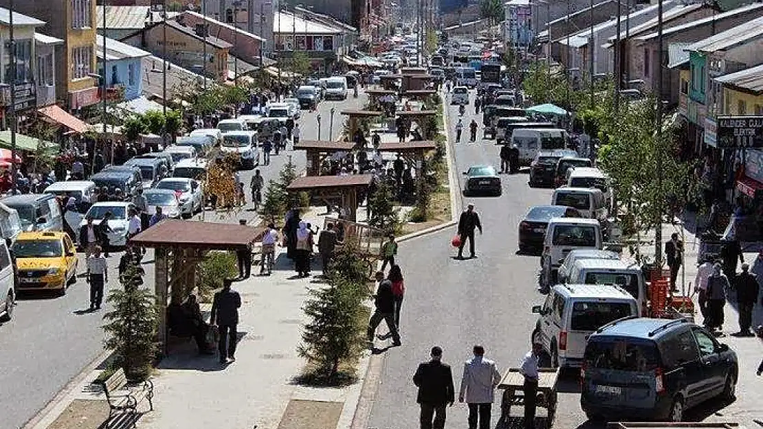 Kaba doğum hızının en düşük olduğu il