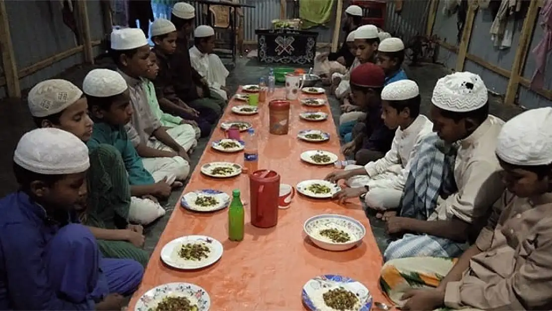 Myammarlı Müslümanların trajedisi dinmiyor