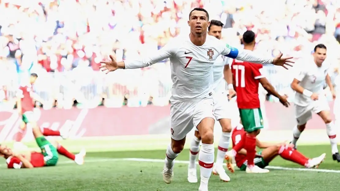 Ronaldo atıyor, Portekiz kazanıyor