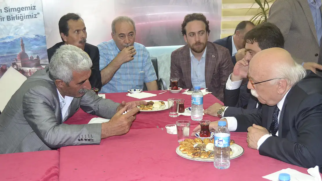 Nabi Avcı, Ağrılıları ziyaret etti