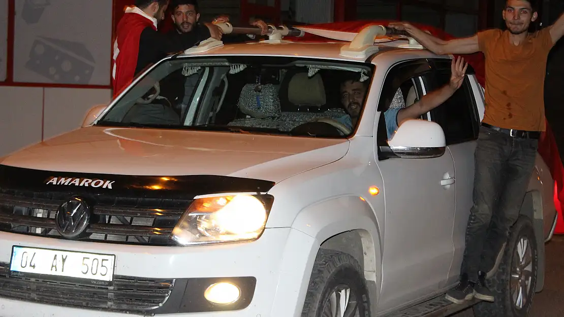 Ağrı'da zafer kutlaması