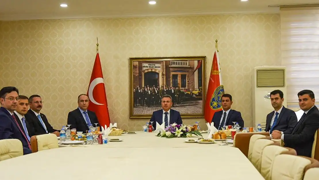 Görev Yerleri Değişen Vali Yardımcısı İle Kaymakamlara Veda Yemeği Verildi