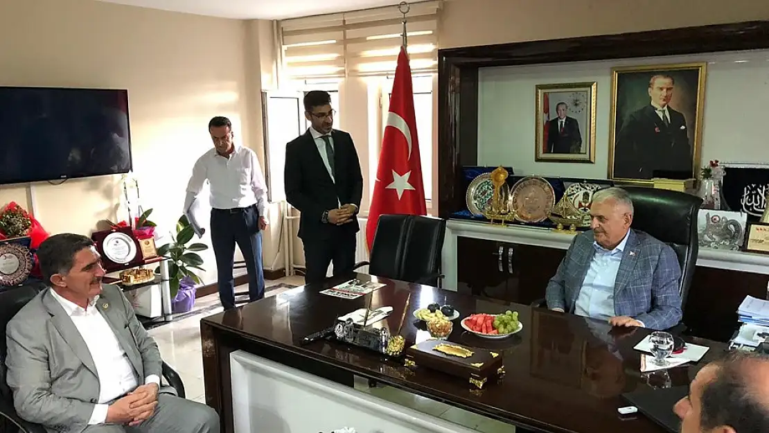 Binali Yıldırım Çelebi'ye Ağrı'yı sordu