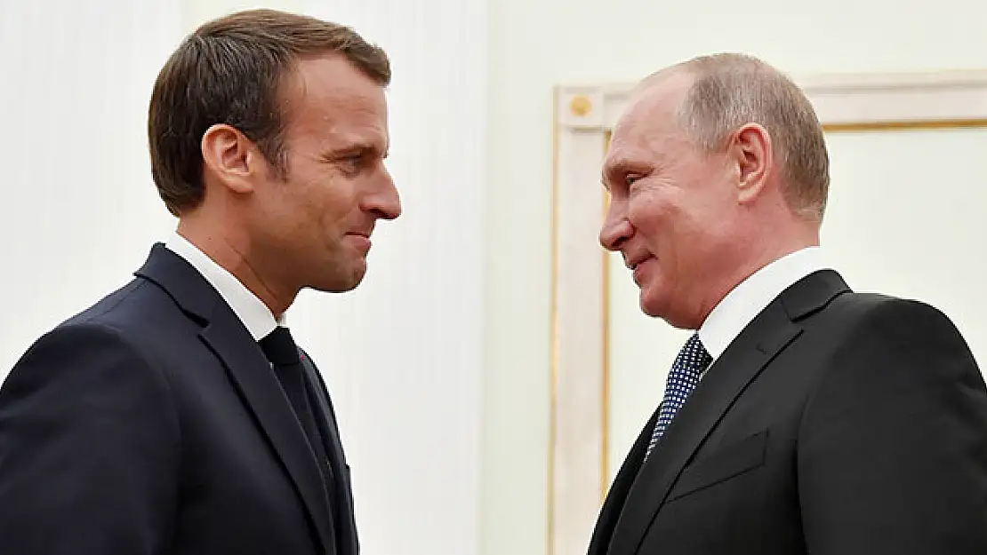 Macron'dan Putin'e tebrik