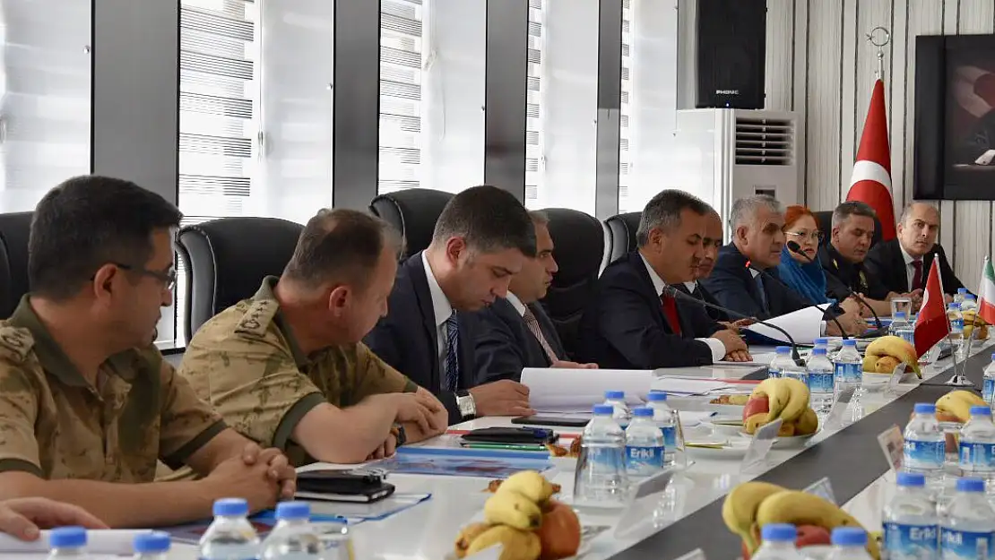 İran heyeti Ağrı'da