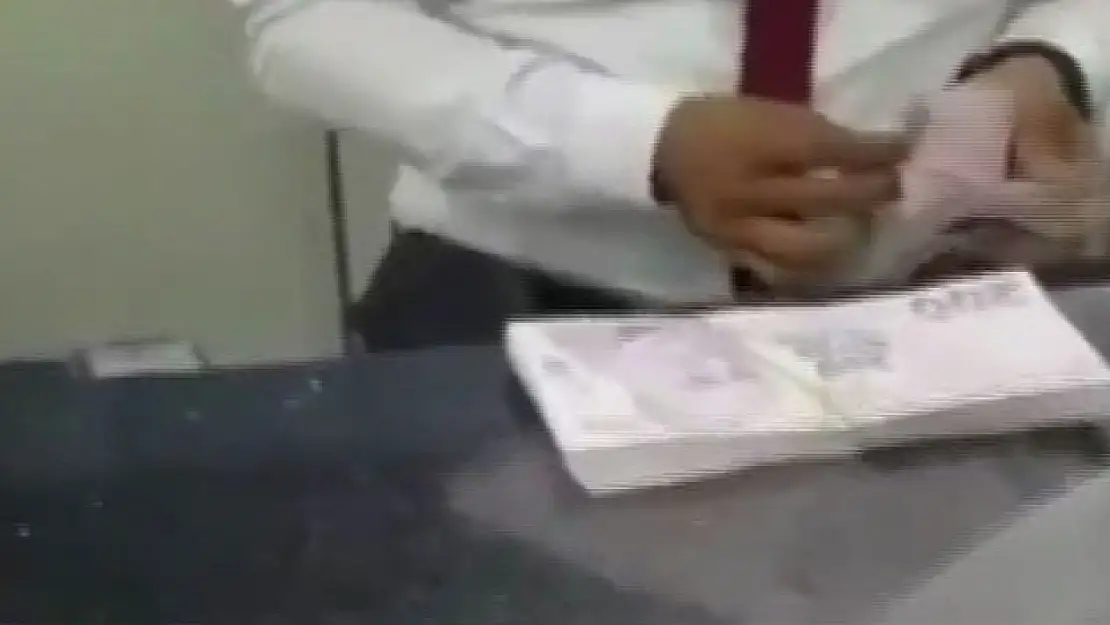 Katarlı vatandaş yarım milyon dolarını TL'ye çevirdi
