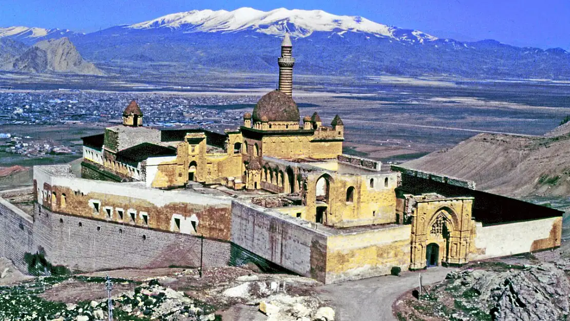 Ağrı'da Turizme Büyük Destek