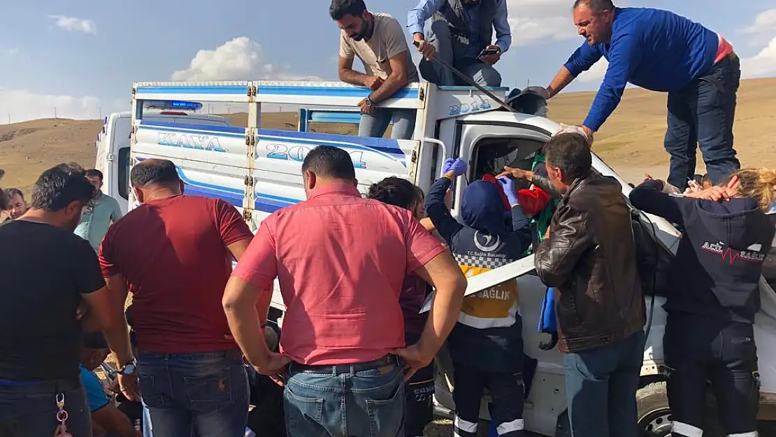 Ağrı'da kaza: 2 ölü 2 yaralı