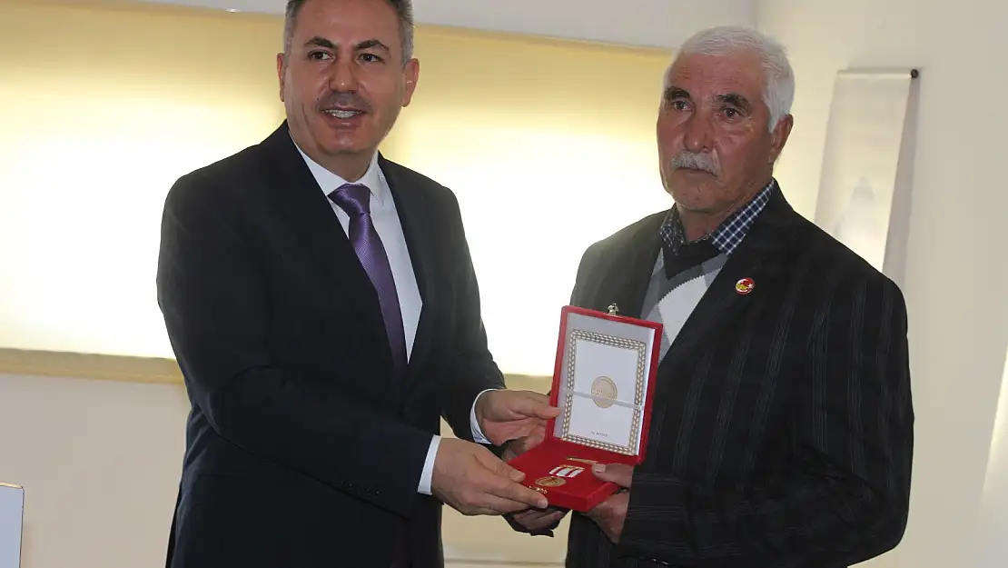 Ağrı'da Kıbrıs Gazilerine Madalya ve Beratları verildi