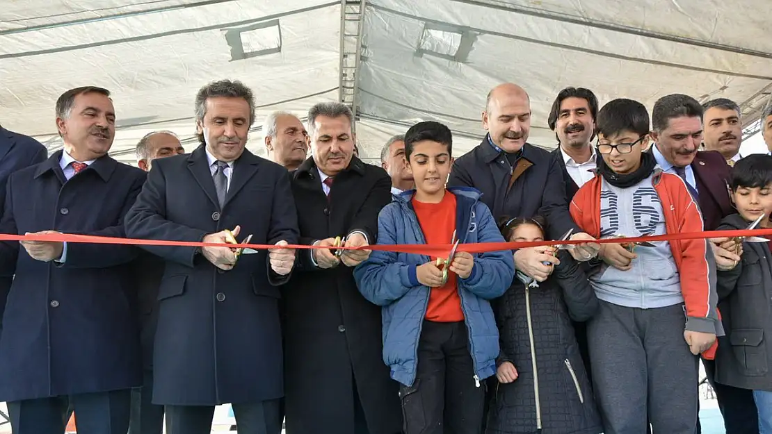 Ağrı'da Tekstil Kentte, 20 bin kişi çalışacak