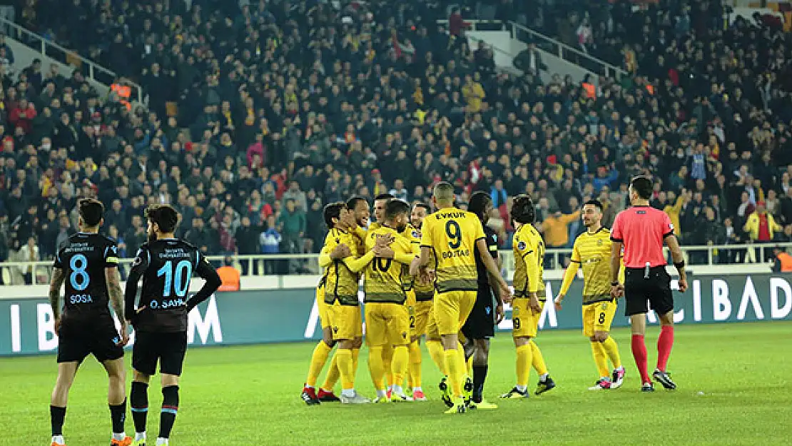 Malatyaspor'dan Trabzonspor karşısında 5 golü galibiyet