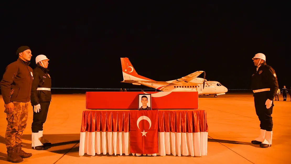 Ağrı'da şehit olan polisin naaşı memleketine uğurlandı