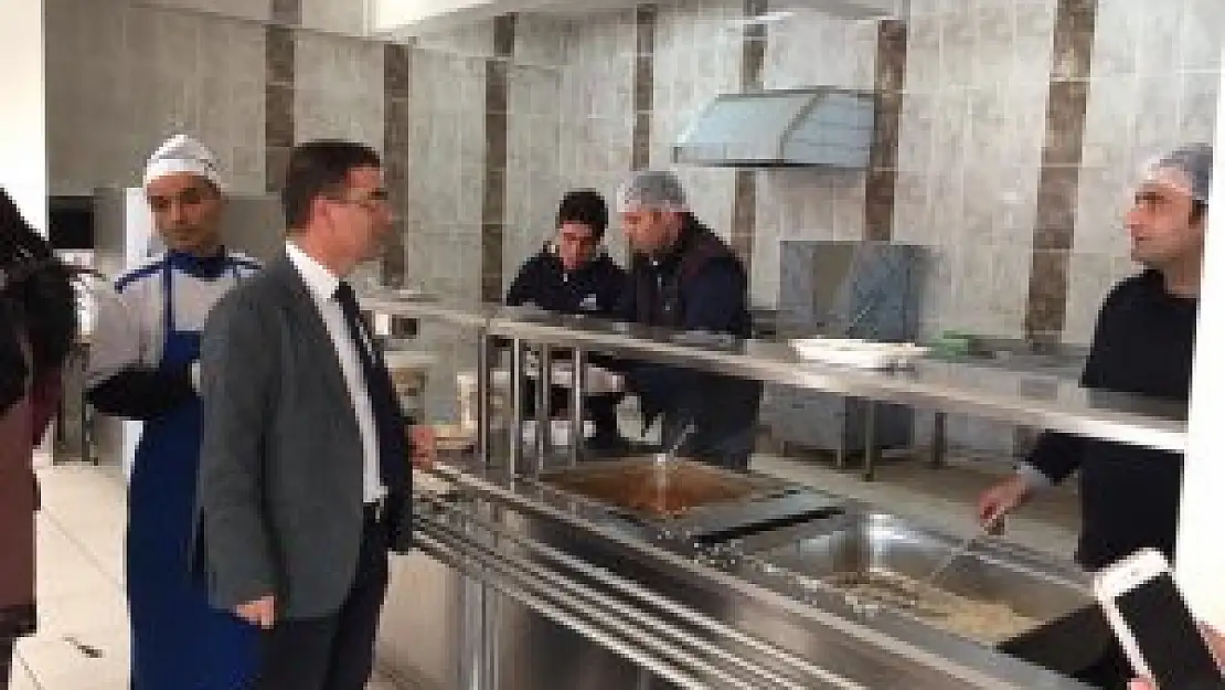 İlçe Milli Eğitim Müdürü Karakoç, Vali Recep Yazıcıoğlu Anadolu İmam Hatip lisesini ziyaret etti