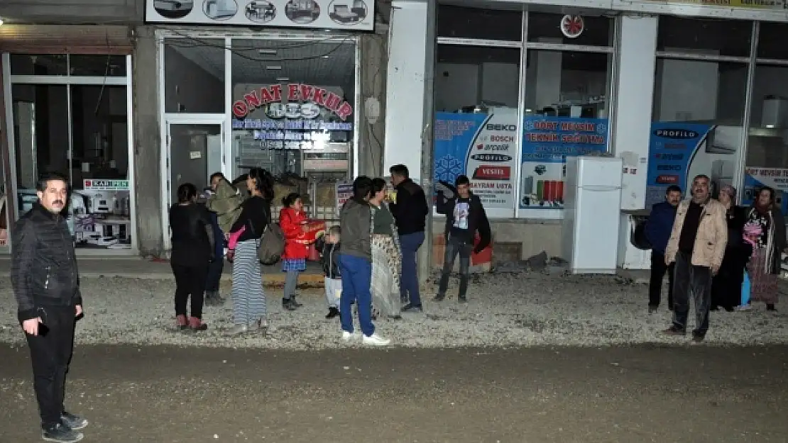 Komşuda korkutan deprem