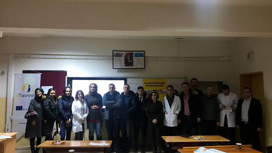 Ağrı'da eTwinning bilgilendirme toplantısı