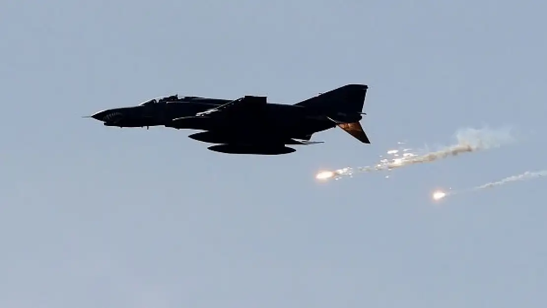 Acı bilanço: Irak ve Suriye'de bin 139 sivili vuruldu