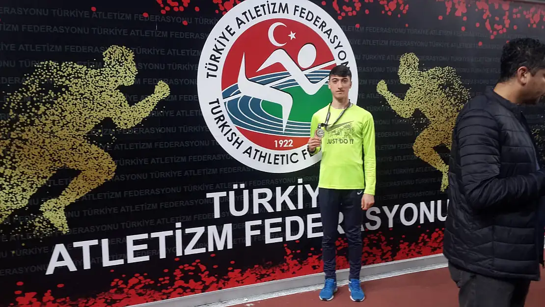 Ağrılı Atlet Türkiye 2'si Oldu