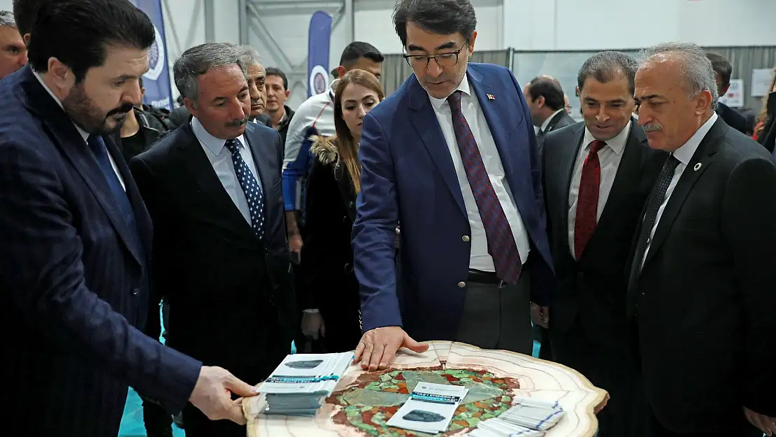 AİÇÜ Doğu Anadolu Kariyer Fuarı'na (DAKAF'20) katıldı
