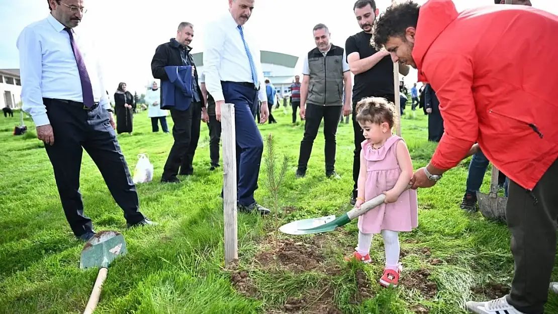 60+ Tazelenme Üniversitesi'nde Yıl Sonu Coşkusu