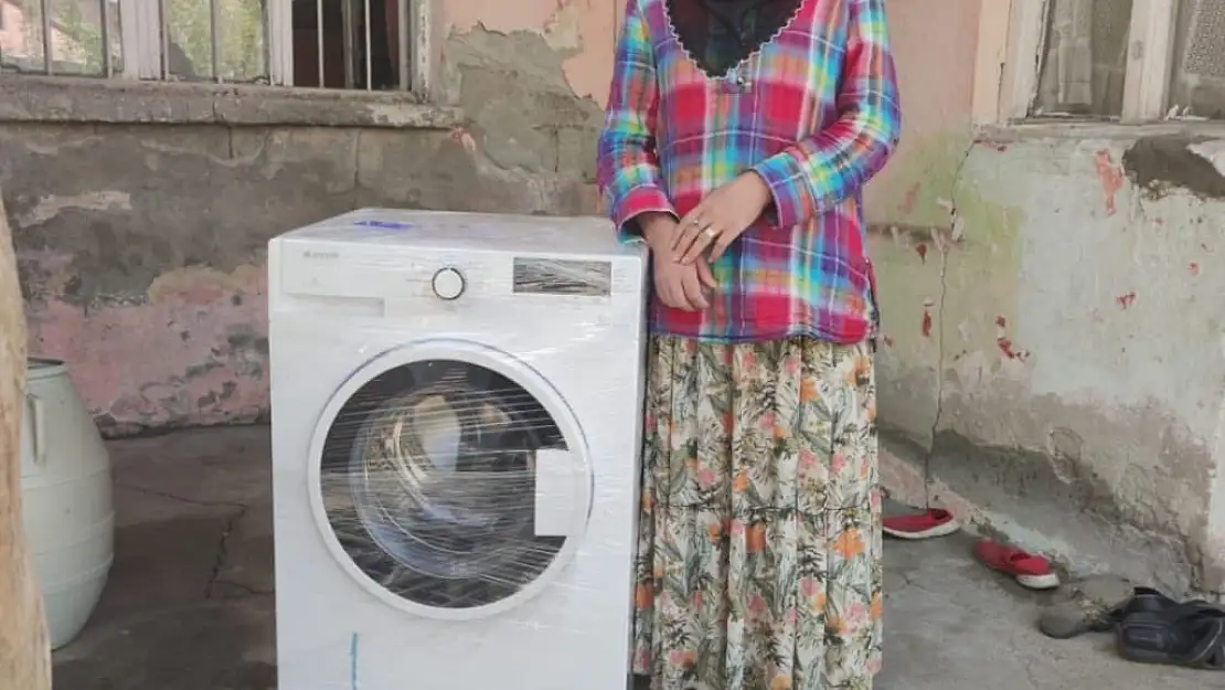Başkan Sayan ihtiyaç sahiplerine uzanmaya devam ediyor
