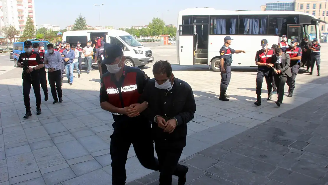 Jandarmadan göçmen kaçakçılarına operasyon