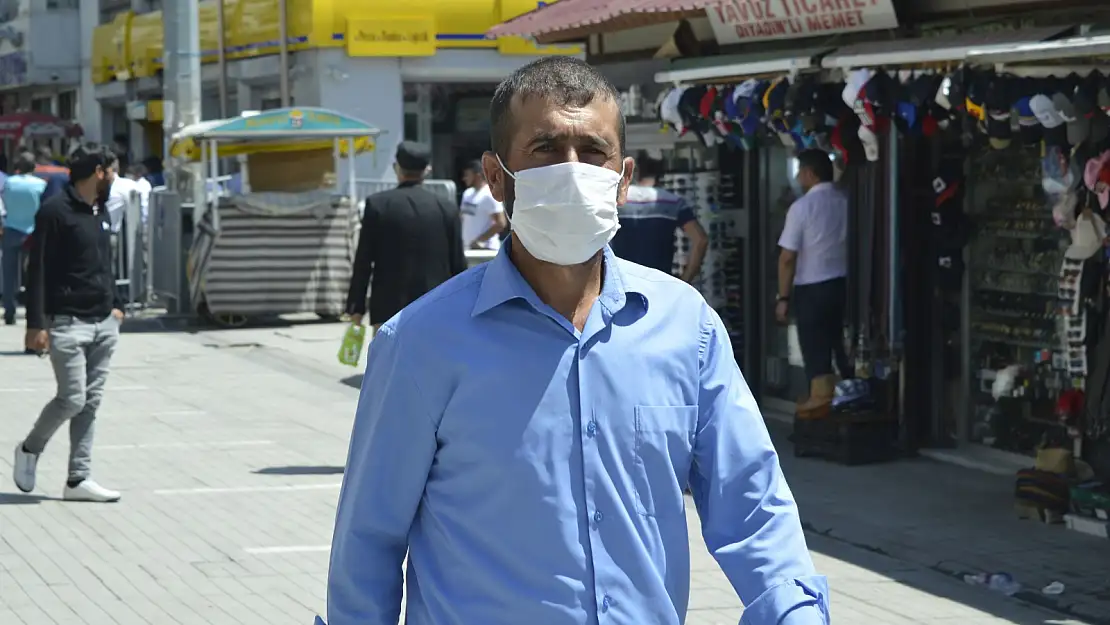 Ağrı'da Vatandaşlar yasağa büyük oranda uydu
