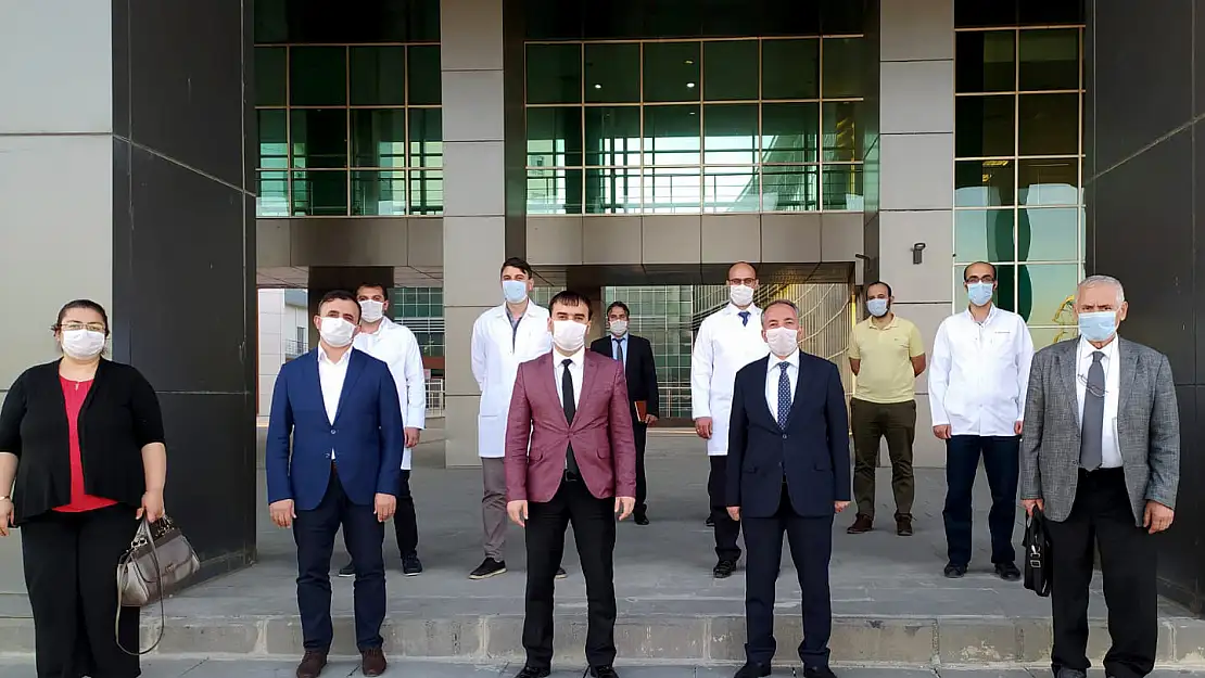 AİÇÜ Rektörü Karabulut,  Devlet Hastanesini Ziyaret Etti