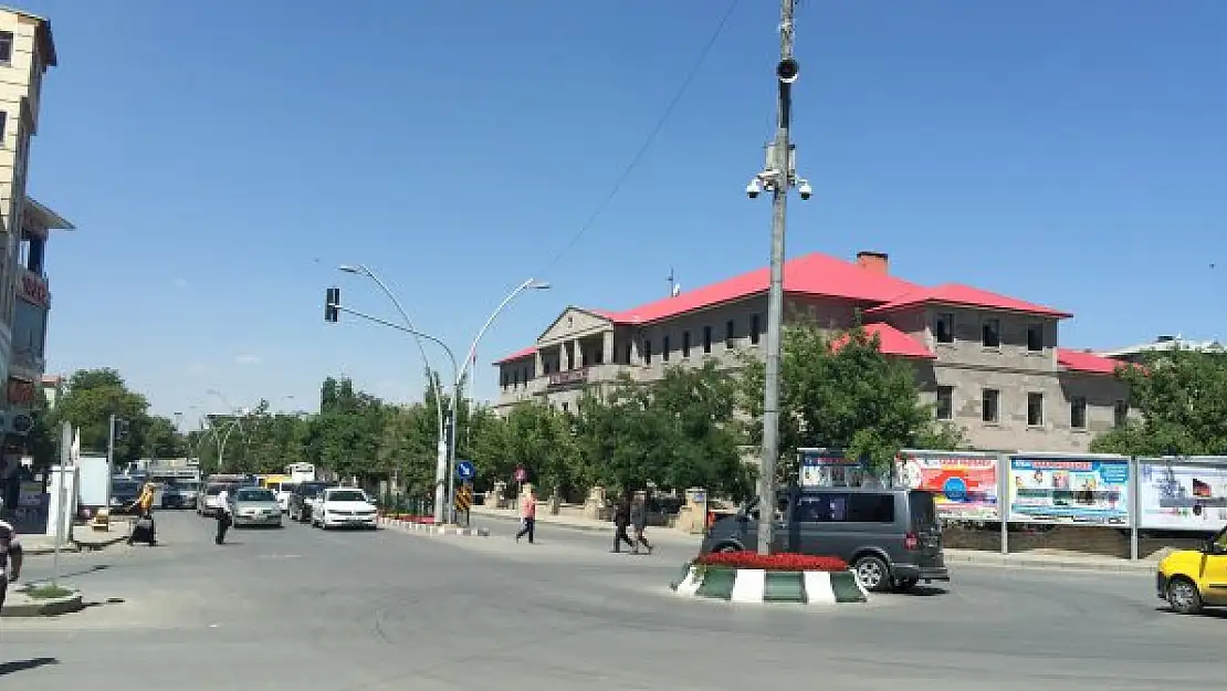 Ağrı'da Mayıs ayında trafiğe kayıtlı araç sayısı açıklandı