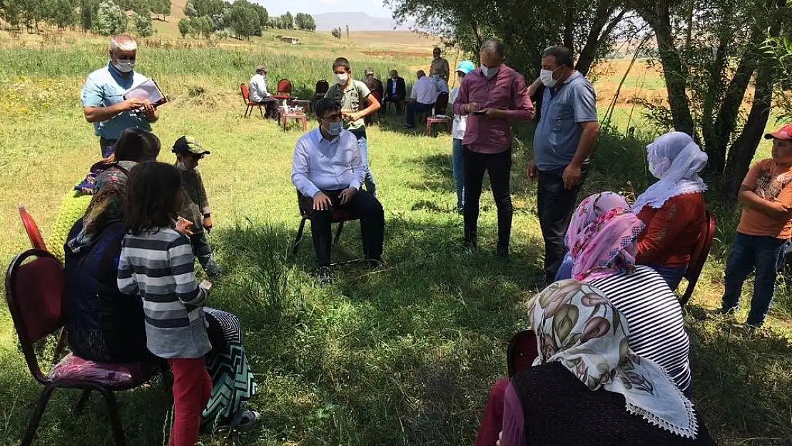 Taşlıçay Kaymakamı Ersöz köy sakinlerini ziyaret etti