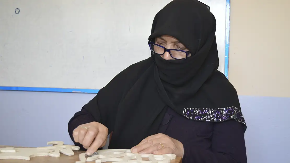 Ağrılı kadınlar halk eğitim kursları ile meslek sahibi oluyor