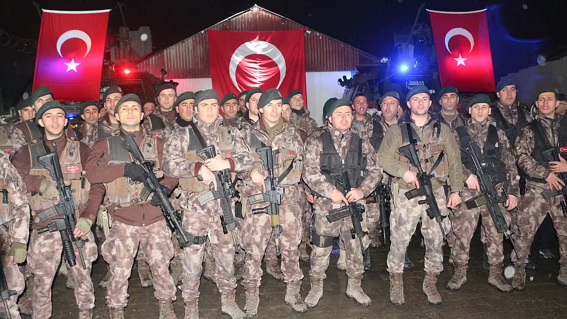 Ağrı'da 44 PÖH Afrin'e gitti