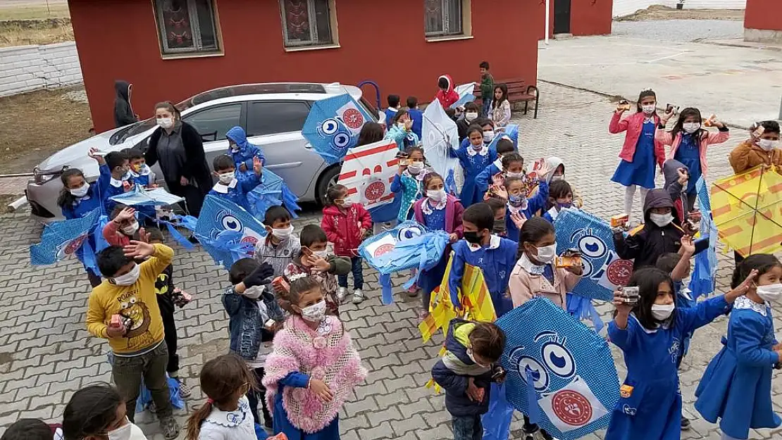 Vali Varol, Doğubayazıtlı çocuklara verdiği sözü yerine getirdi