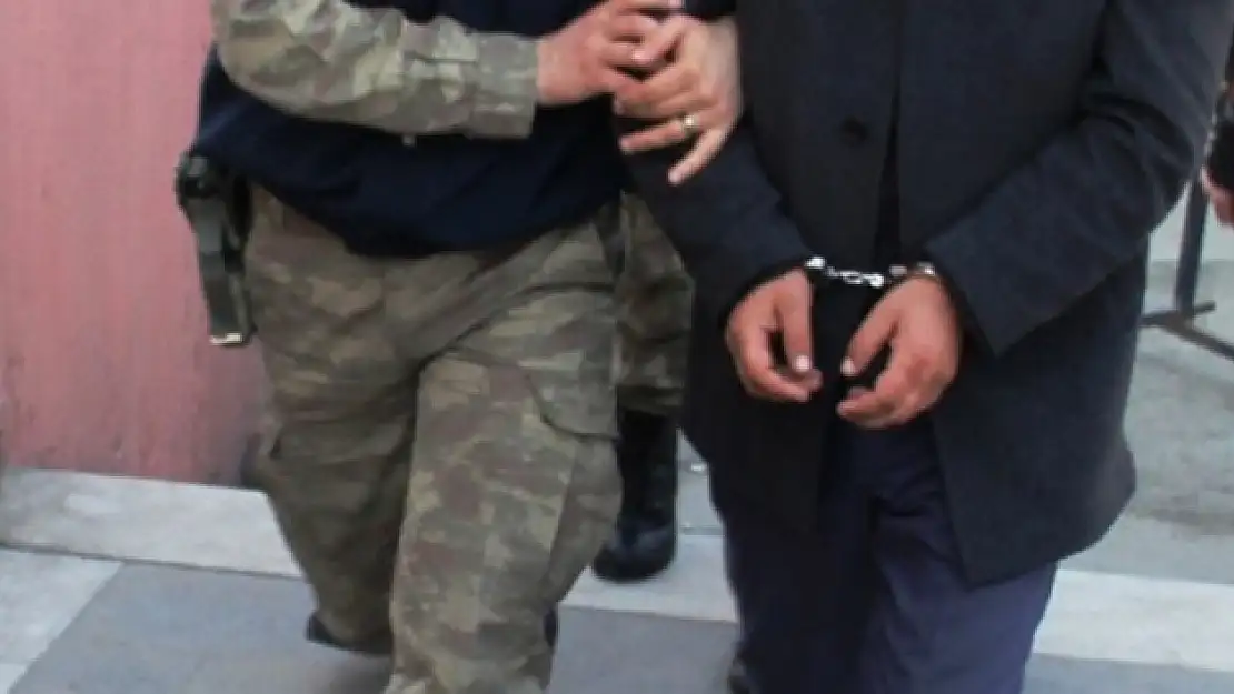 Ağrı'da terör soruşturmasından yargılanan 8 kişiden 2'si tutuklandı