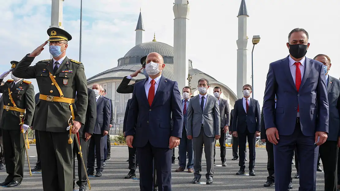 Ağrı'da Cumhuriyet Bayramı Kutlama Programı Düzenlendi