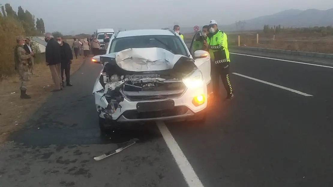 Ağrı'da trafik kazası! 5 kişi yaralandı