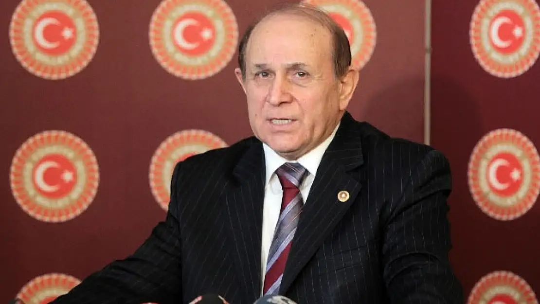 Burhan Kuzu korona virüse yenik düştü