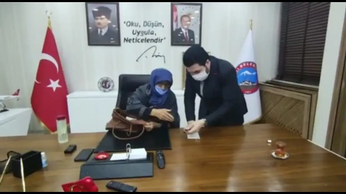 Savcı Sayan, yardım isteyen Songül teyzeye verdiği sözü tuttu