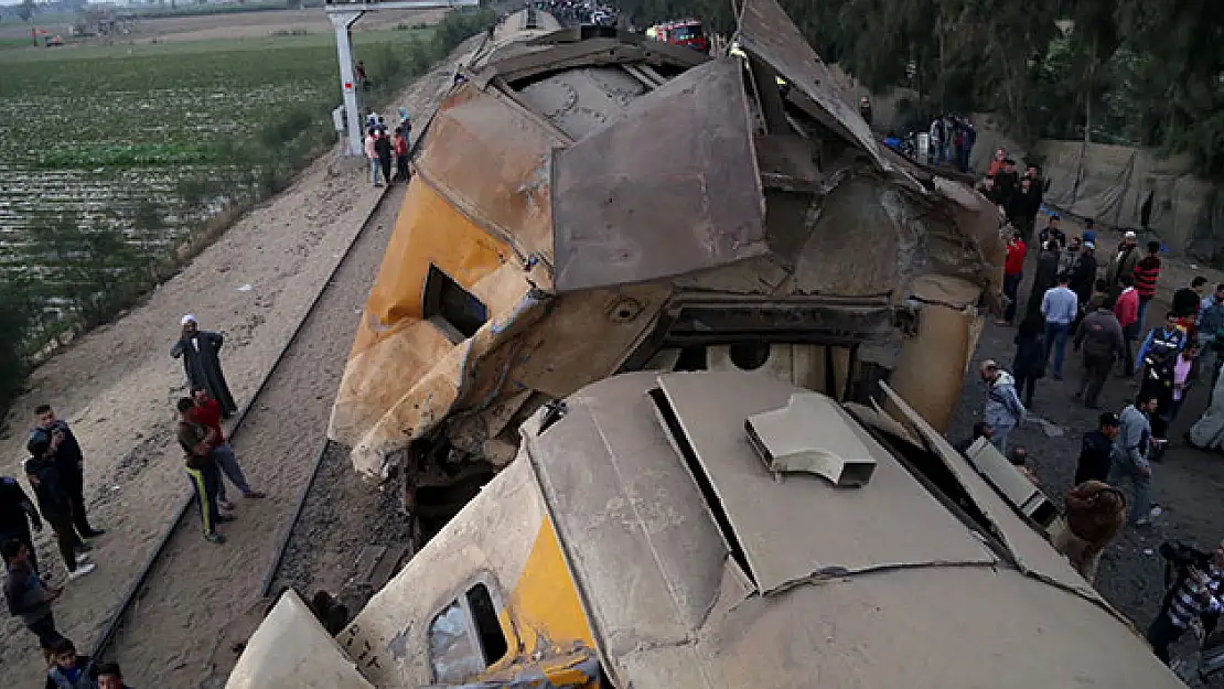 Mısır'da tren kazasında ölü sayısı arttı