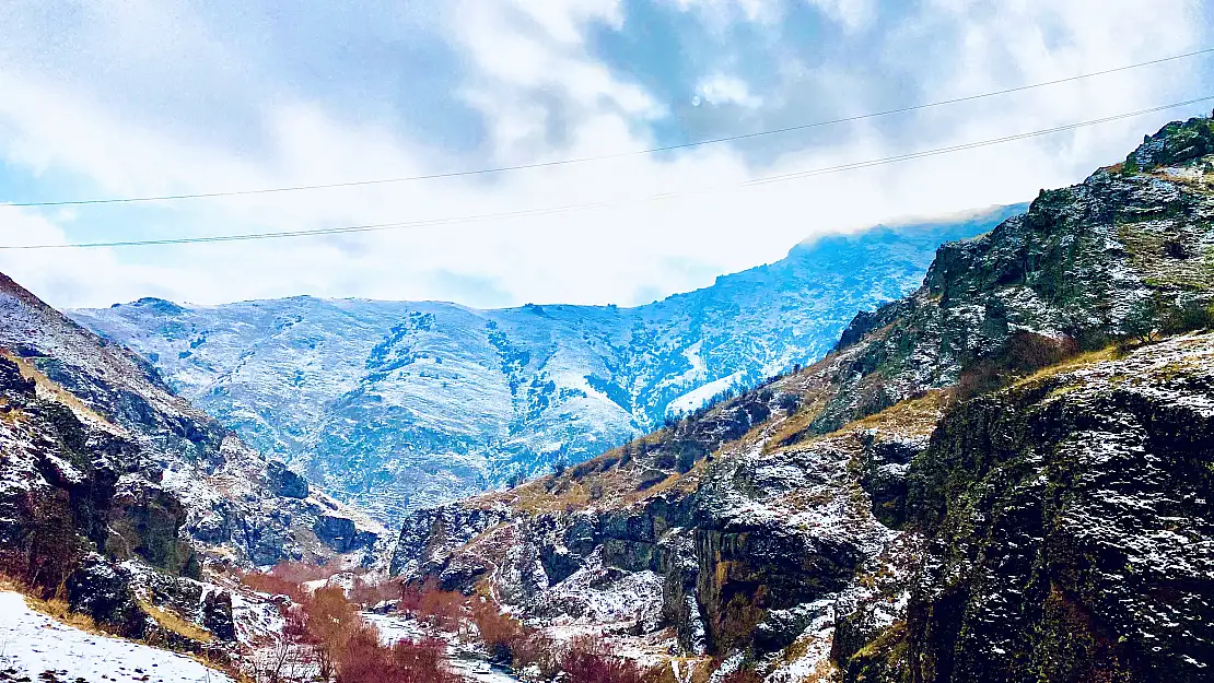 Ağrı'da kış manzarası göz kamaştırıyor