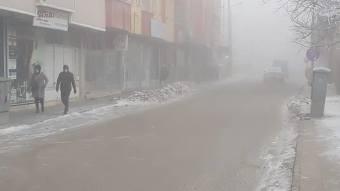 Ağrı'ya dondurucu soğuklar geri geldi