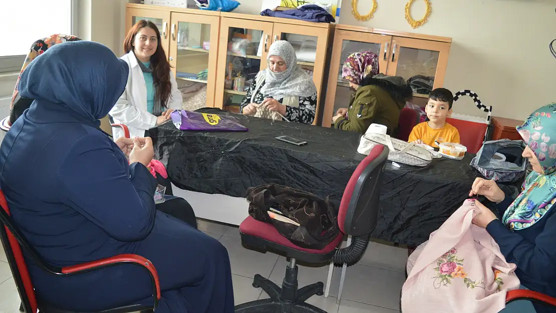 Ağrılı Ev Kadınlarından 'Göz Nuru Ürünler' Sergisi