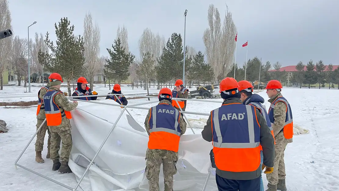 Ağrı AFAD'dan Tugay personeline çadır kurma eğitimi