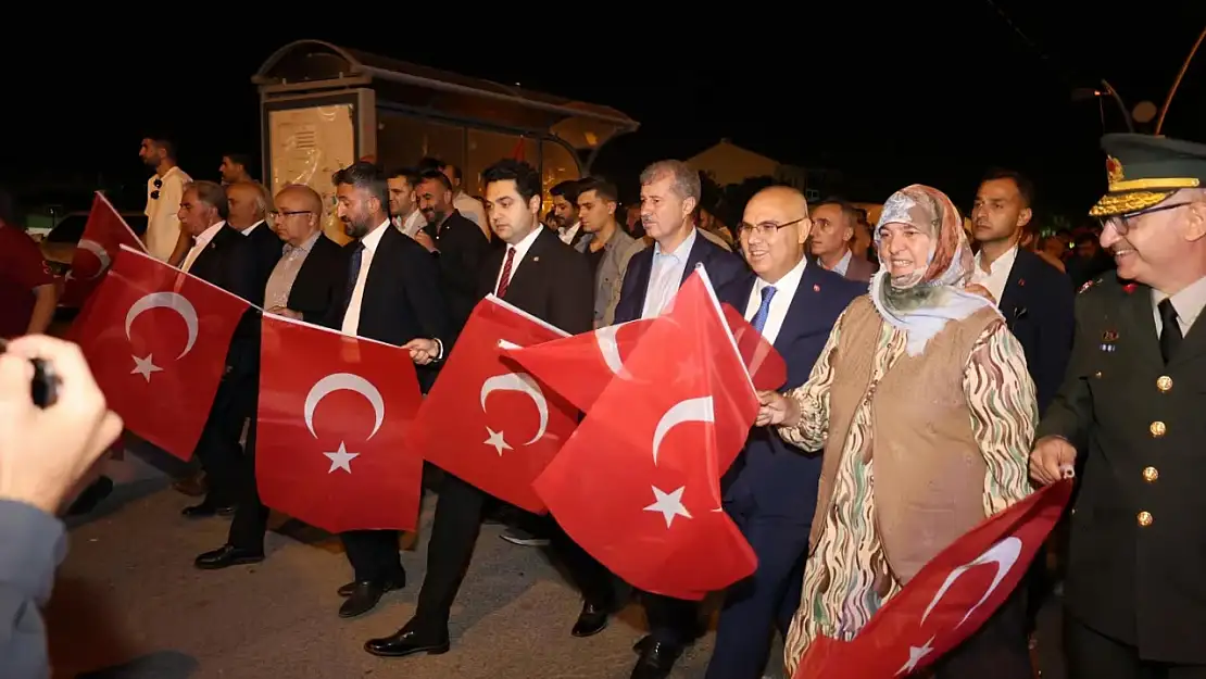 Ağrı'da 15 Temmuz ruhu kortejle yaşatıldı