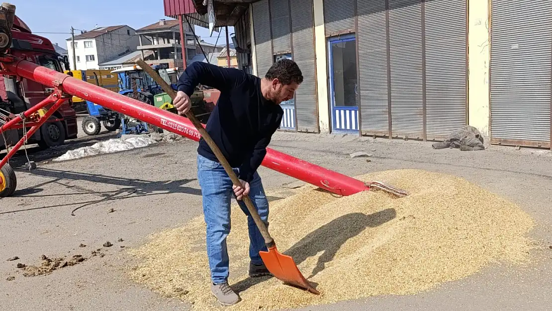 Ağrı'da çiftçiler arpa için hazırlıklarını tamamlıyor