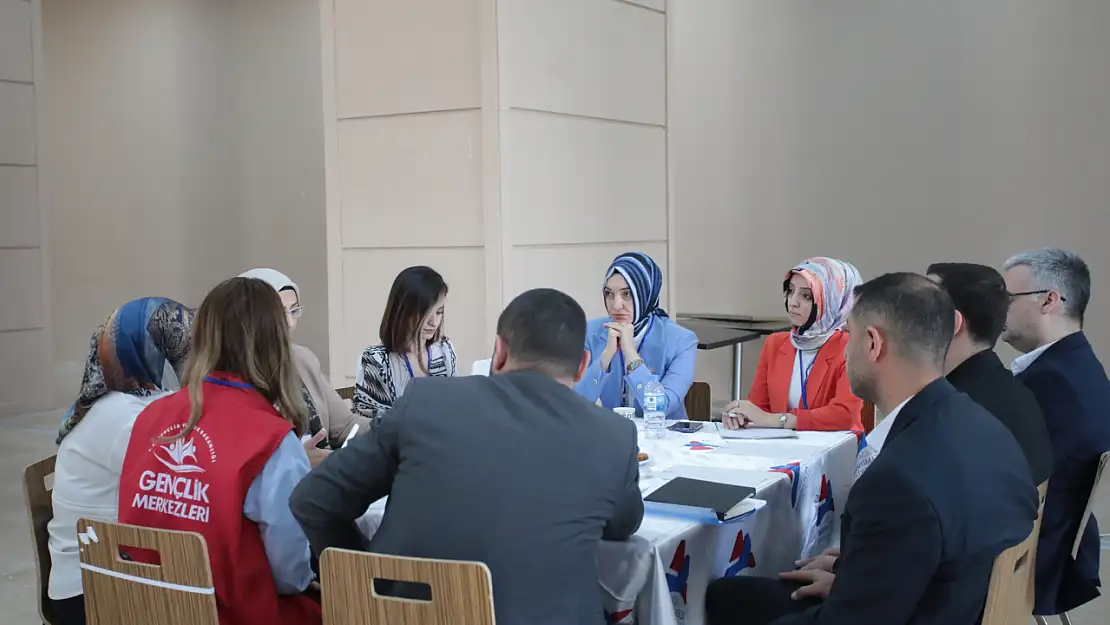 Ağrı'da çocukların hakları çalıştayda amsaya yatırıldı