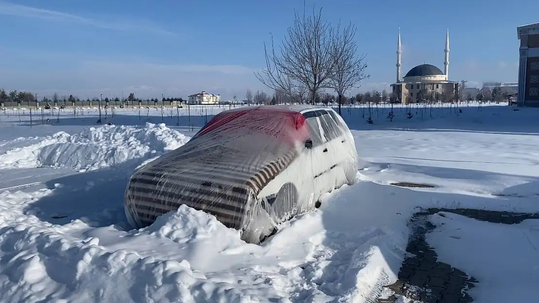 Ağrı'da dondurucu soğuklar hayatı olumsuz etkiliyor