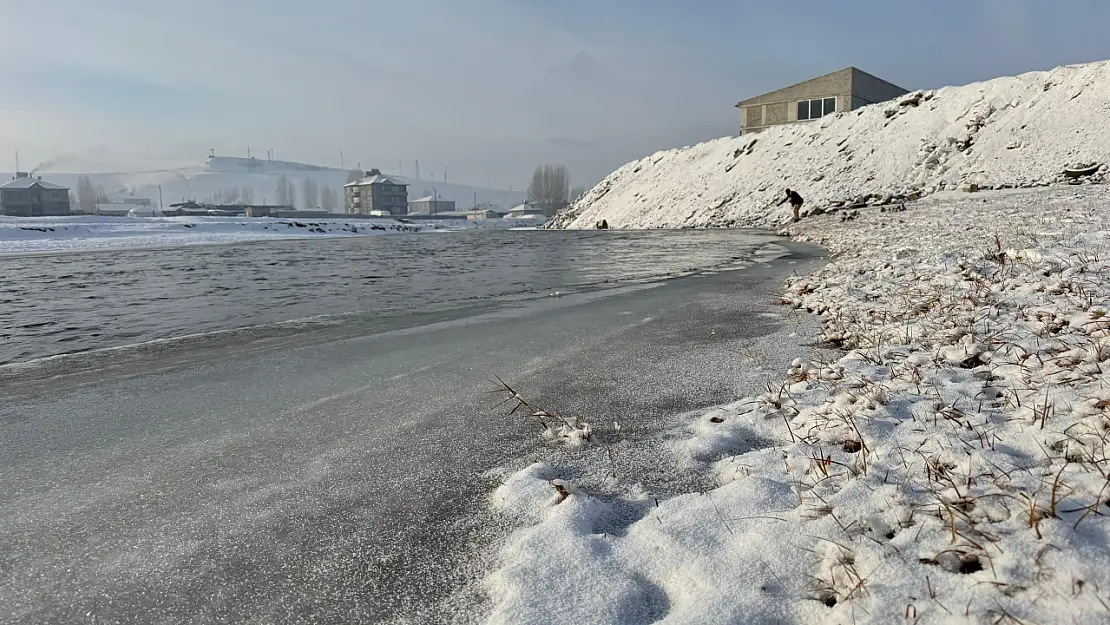 Ağrı'da dondurucu soğuklar