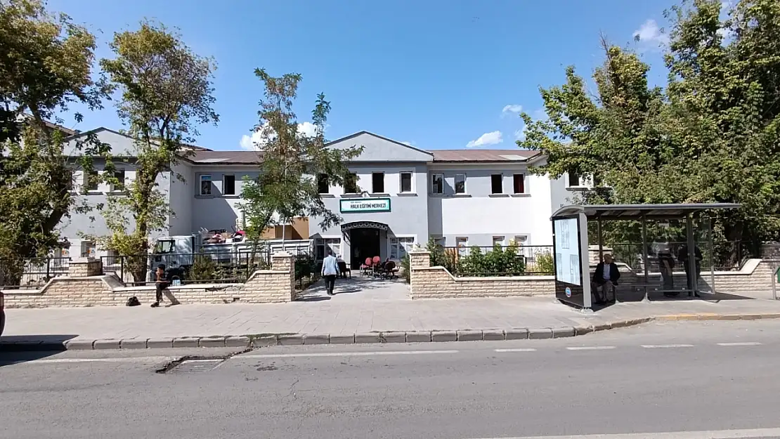 Ağrı'da Kent Meydanı için STK'lar yetkililere çağrı yaptı