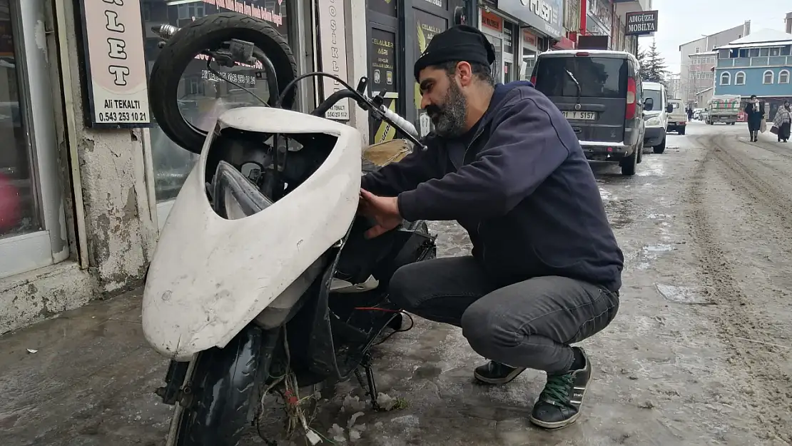 Ağrı'da kış aylarında motosiklet tamircilerinin işleri durgunlaştı